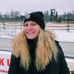 Meet your Posher, Julia